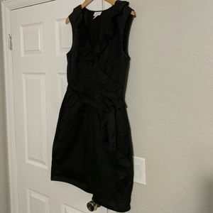 Black sleeveless dress